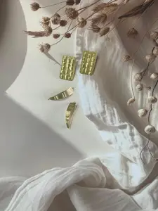 Niska Set of 2 Gold-Plated Contemporary Earrings