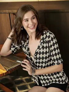 The Roadster Lifestyle Co. Women Cuban Collar Geometric Printed Cotton Boxy Casual Shirt