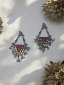 Niska Contemporary Drop Earrings