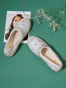 THE WHITE POLE Women Embellished Loafers