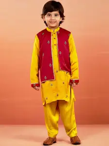 VASTRAMAY Boys Floral Embroidered Regular Thread Work Kurta With Pyjama