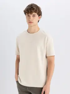 DeFacto Men Solid Cotton Round Neck Pockets T-shirt