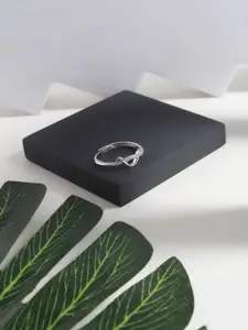 DIAVO 925 Sterling Silver Rhodium-Plated Stone Studded Finger Ring