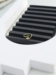 DIAVO 925 Sterling Silver Gold-Plated Cubic Zirconia Studded XO Charm Finger Ring