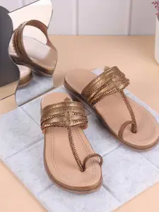 Metro Women One Toe Flats