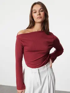 Trendyol Off-Shoulder Top
