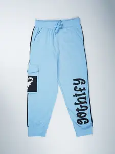 KiddoPanti Boys Printed Pure Cotton Mid-Rise Joggers