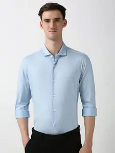 Peter England Men Super Spread Collar Solid Cotton Slim Fit Formal Shirt