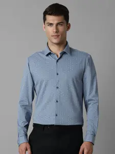 Louis Philippe Sport Men Super Spread Collar Micro Ditsy Printed Cotton Formal Shirt