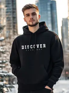 NOBERO Men Printed Hooded Sweatshirt