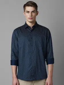 Louis Philippe Sport Men Spread Collar Micro Ditsy Printed Cotton Slim Fit Casual Shirt