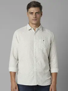 Louis Philippe Jeans Men Spread Collar Micro Ditsy Printed Cotton Slim Fit Casual Shirt