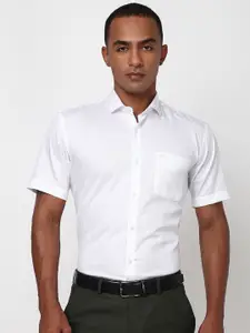 Peter England Men Spread Collar Geometric Printed Cotton Formal Shirt