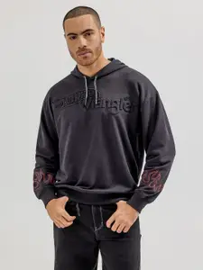 Wrangler Men Hot Wheels Graphic Printed Hooded Relaxed Fit Cotton Sweatshirt