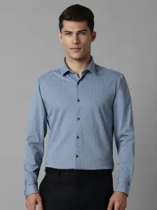 Louis Philippe Sport Men Super Spread Collar Micro Ditsy Printed Cotton Formal Shirt