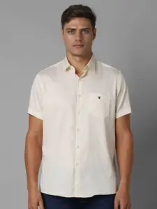 Louis Philippe Sport Men Spread Collar Solid Cotton Slim Fit Casual Shirt