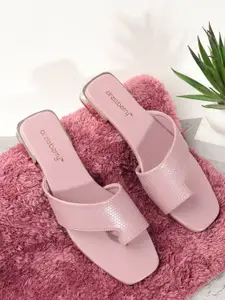 DressBerry Women Synthetic Leather Textured One Toe Flats