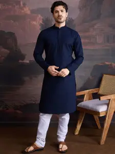 House of Pataudi Floral Embroidered Straight Chikankari Cotton Kurta With Pyjamas