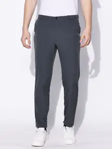 BLUE TYGA Men Comfort Wrinkle Free Trousers