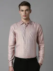 Louis Philippe Men Spread Collar Checked Cotton Slim Fit Formal Shirt