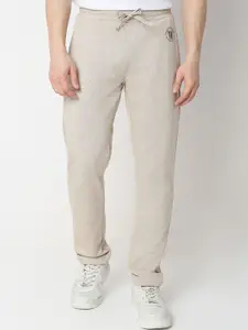 Underjeans by Spykar Men Mid Rise Track Pant