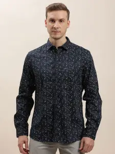 Turtle Men Relaxed Spread Collar Conversational Printed Cotton Slim Fit Casual Shirt