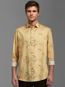 Louis Philippe Sport Men Classic Spread Collar Floral Printed Cotton Casual Shirt