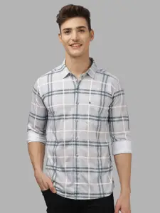 BULLMER Men Spread Collar Checked Cotton Casual Shirt