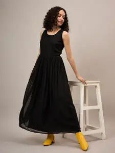 The Roadster Lifestyle Co Sleeveless Women Long Maxi Dress