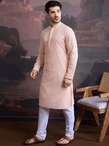 House of Pataudi Floral Embroidered Straight Chikankari Cotton Kurta With Pyjamas