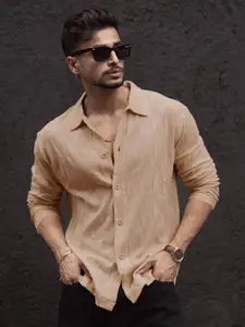 Powerlook Men Spread Collar Solid Casual Shirt