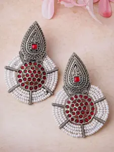KARATCART Silver-Plated Kundan Beaded Teardrop Shaped Oxidised Drop Earrings