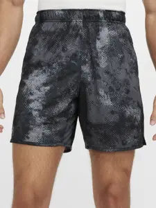Nike Totality Camo Men's 18cm (approx.) Dri-FIT Unlined Fitness Shorts
