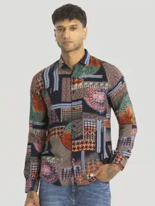 Snitch Men Smart Spread Collar Abstract Printed Slim Fit Casual Shirt