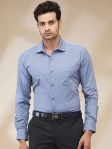 Park Avenue Men Spread Collar Checked Cotton Slim Fit Formal Shirt