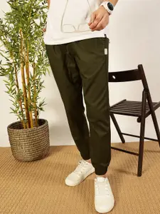 Thomas Scott Men Regular Fit Classic Easy Wash Mid-Rise Woven Joggers