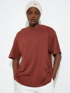 max URB_N Men Relaxed Fit Textured T-shirt