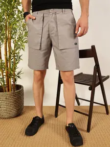 Thomas Scott Men Solid Regular Fit Mid-Rise Shorts