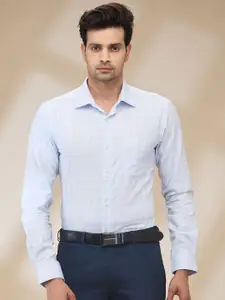 Park Avenue Men Spread Collar Grid Tattersall Checked Cotton Slim Fit Formal Shirt