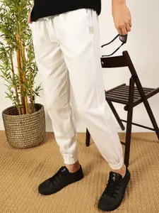 Thomas Scott Men Regular Fit Classic Easy Wash Mid-Rise Woven Joggers