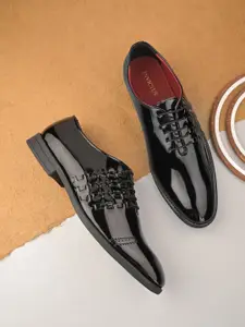 INVICTUS Men Solid Formal Lace Up Derby