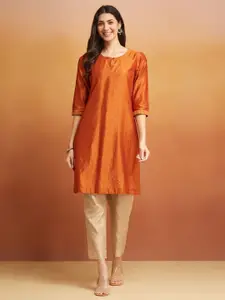Fabindia Women Thread Work Kurta