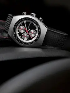 Timex Men Dial & Straps Analogue Watch TW2W64500UJ