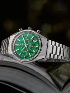 Timex Men Dial & Stainless Steel Straps Analogue Watch TW2W33600UJ