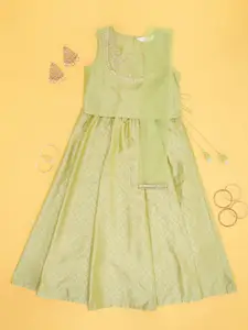 AKKRITI BY PANTALOONS Girls Sequinned Ready to Wear Lehenga & Blouse With Dupatta