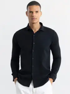 Snitch Men New Spread Collar Textured Cotton Casual Shirt