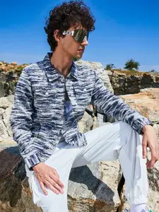 Campus Sutra Men Lightweight Tailored Jacket