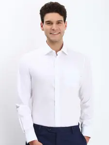 Allen Solly Sport Men Classic Fit Spread Collar Solid Pure Cotton Formal Shirt