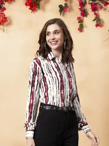 The Roadster Lifestyle Co. Women Spread Collar Abstract Printed Casual Shirt