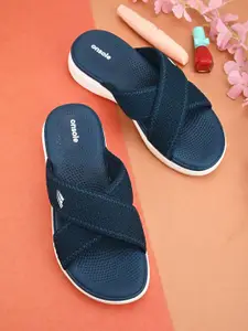 ONSOLE Women Self Design Sliders